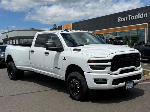 Bright White Clearcoat 2026 RAM 3500 Big Horn