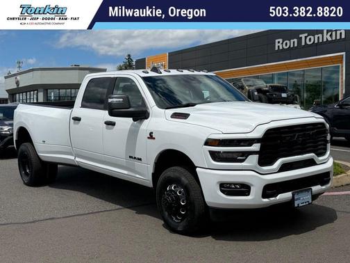 Bright White Clearcoat 2026 RAM 3500 Big Horn