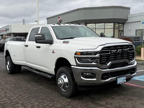Bright White Clearcoat 2026 RAM 3500 Tradesman