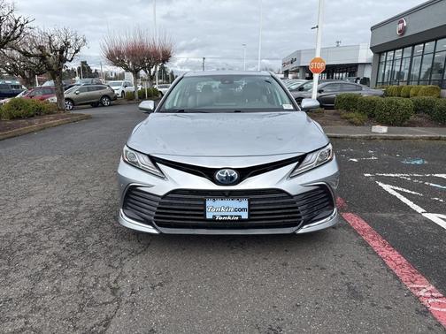 2021 Toyota Camry Hybrid XLE
