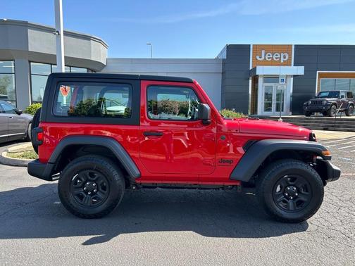 2025 Jeep Wrangler Sport