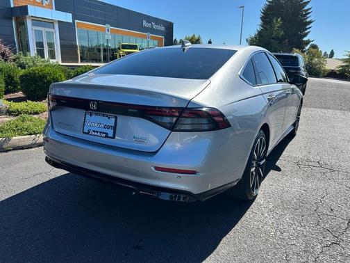 2023 Honda Accord Hybrid Touring