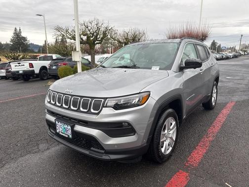 2022 Jeep Compass Latitude
