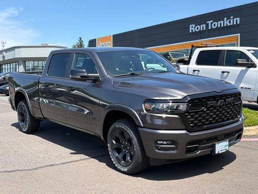 Granite Crystal Clearcoat Metallic 2026 RAM 1500 Big Horn/Lone Star