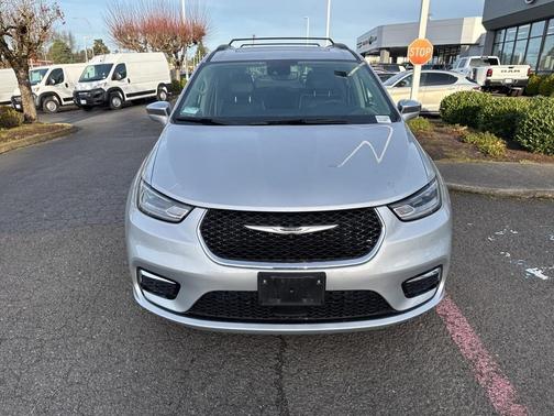 2022 Chrysler Pacifica Limited