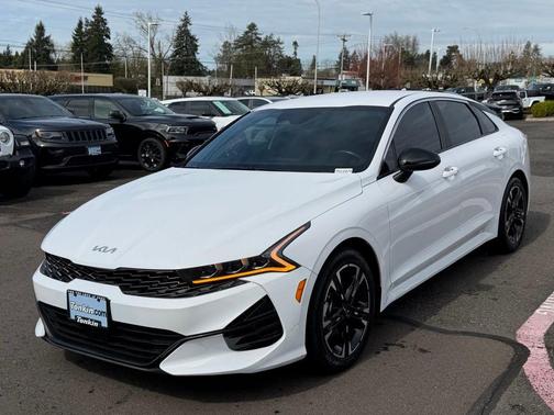 Glacial White Pearl 2024 Kia K5 GT-Line