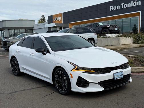 Glacial White Pearl 2024 Kia K5 GT-Line