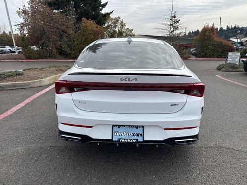 Glacial White Pearl 2024 Kia K5 GT-Line