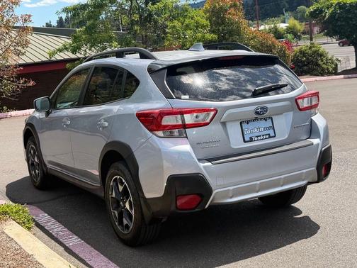 Ice Silver Metallic 2019 Subaru Crosstrek 2.0i Premium