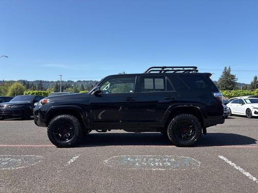 Midnight Black Metallic 2022 Toyota 4Runner TRD Pro