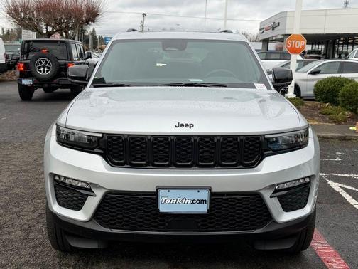 Silver Zynith 2025 Jeep Grand Cherokee Limited