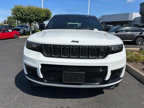 2023 Jeep Grand Cherokee L Summit