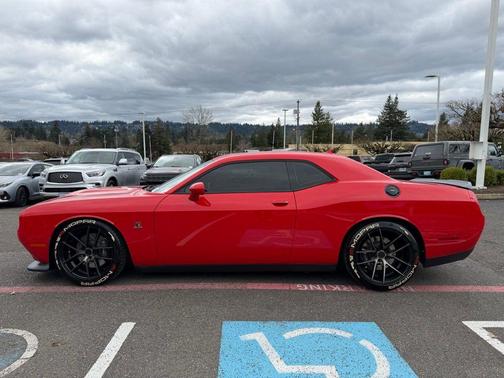 2016 Dodge Challenger R/T Scat Pack