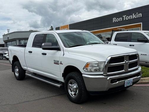 Bright White Clearcoat 2013 RAM 2500 SLT