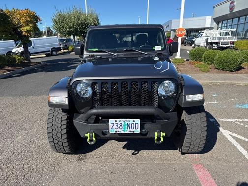 2021 Jeep Gladiator Sport