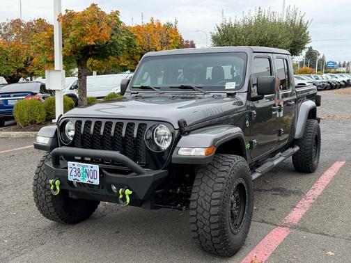 2021 Jeep Gladiator Sport