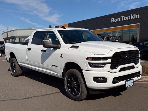 Bright White Clearcoat 2027 RAM 3500 Big Horn