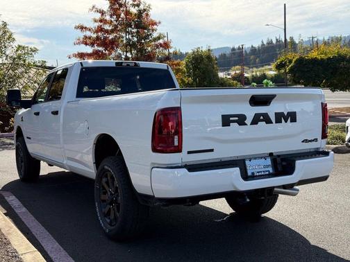 Bright White Clearcoat 2027 RAM 3500 Big Horn