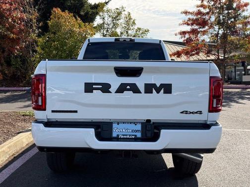 Bright White Clearcoat 2027 RAM 3500 Big Horn