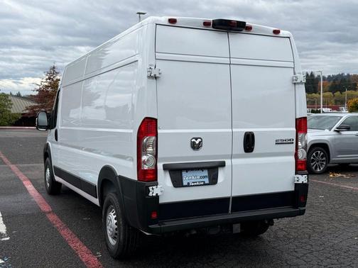Bright White Clearcoat 2026 RAM ProMaster 2500 High Roof