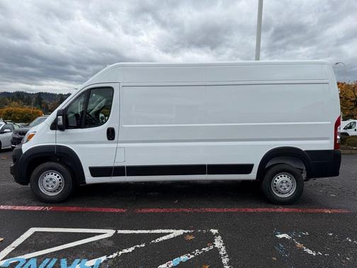 Bright White Clearcoat 2026 RAM ProMaster 2500 High Roof