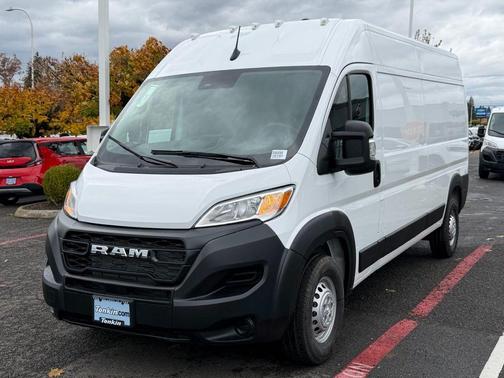 Bright White Clearcoat 2026 RAM ProMaster 2500 High Roof