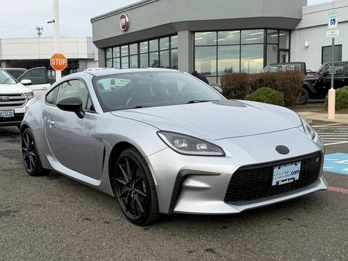 2024 Toyota GR86 Premium