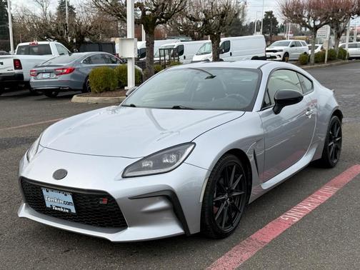 2024 Toyota GR86 Premium