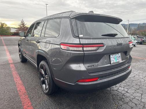 Metallic 2024 Jeep Grand Cherokee L Laredo