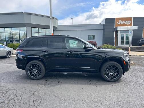 2025 Jeep Grand Cherokee Summit