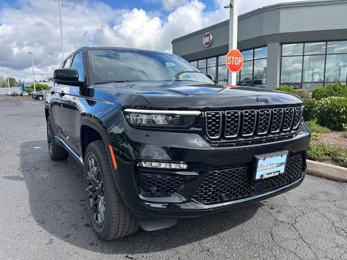 2025 Jeep Grand Cherokee Summit