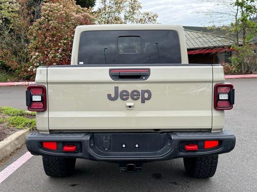 Limited Edition Gobi Clearcoat 2022 Jeep Gladiator Rubicon