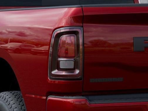 Molten Red Pearlcoat 2026 RAM 2500 Big Horn