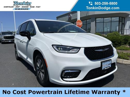 2025 Chrysler Pacifica Hybrid Select