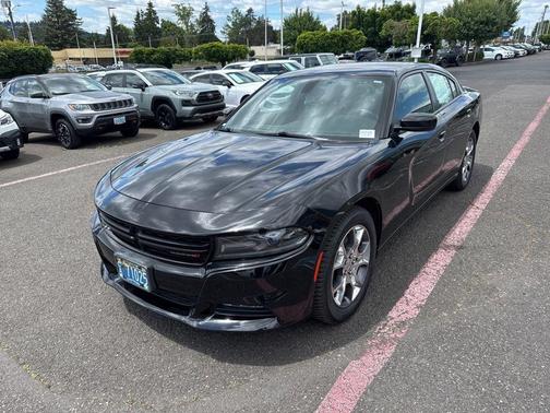 Pitch Black Clearcoat 2016 Dodge Charger SXT