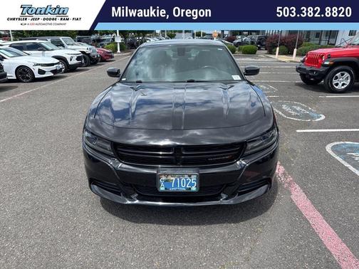 Pitch Black Clearcoat 2016 Dodge Charger SXT