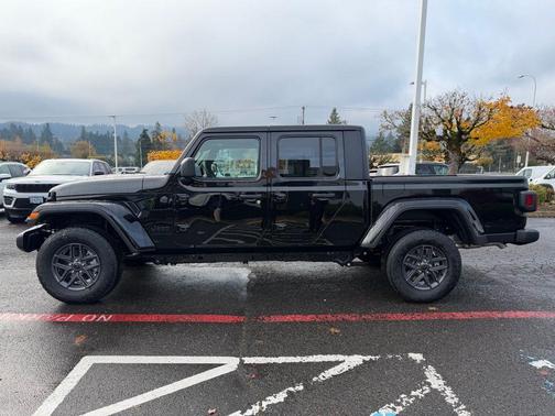 Black Clearcoat 2026 Jeep Gladiator Sport