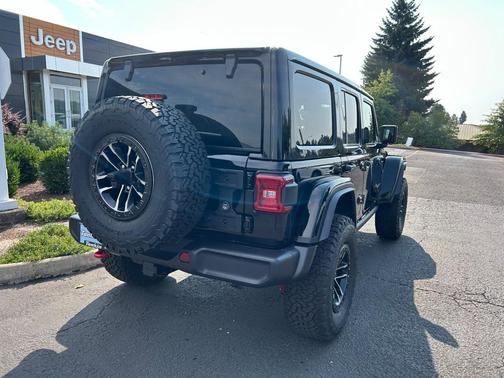 2025 Jeep Wrangler Rubicon