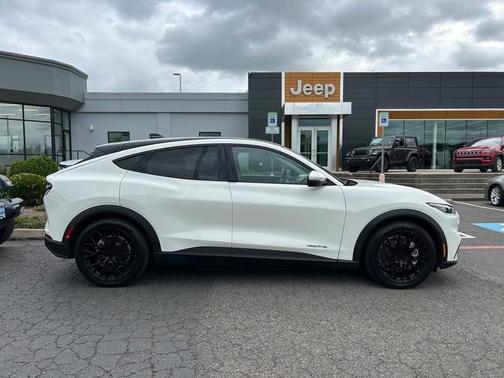 2021 Ford Mustang Mach-E Select
