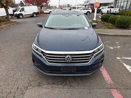 2022 Volkswagen Passat 2.0T SE