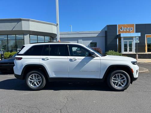 2025 Jeep Grand Cherokee Laredo X