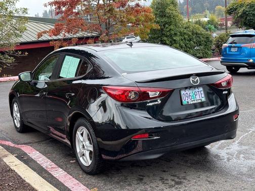 Jet Black Mica 2018 Mazda Mazda3 Touring