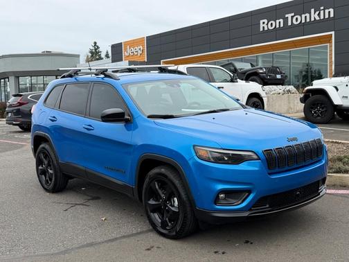 2023 Jeep Cherokee Altitude Lux