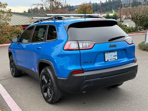 Hydro Blue Pearlcoat 2023 Jeep Cherokee Altitude Lux