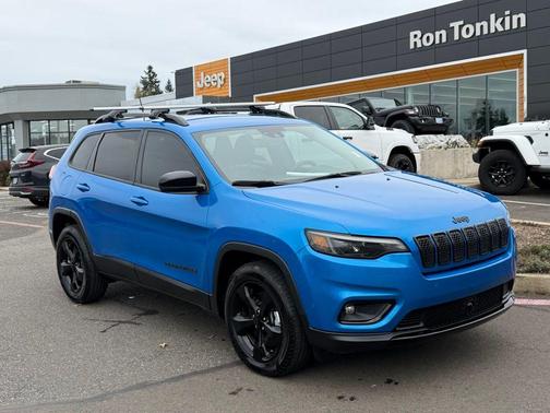 Hydro Blue Pearlcoat 2023 Jeep Cherokee Altitude Lux