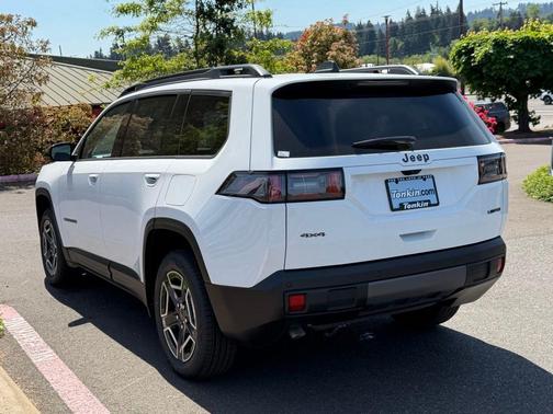 Bright White Clearcoat 2026 Jeep Cherokee LAREDO/LIMITED