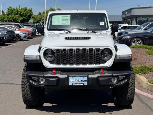 Bright White Clearcoat 2026 Jeep Wrangler Rubicon