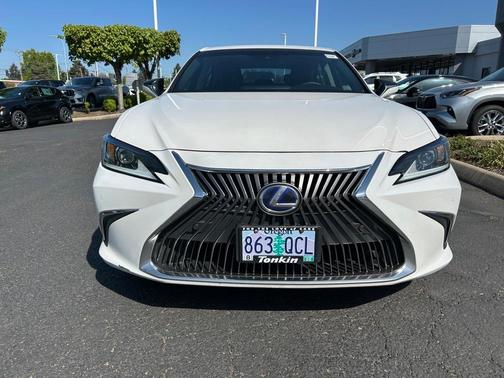 2020 Lexus ES 300h Base
