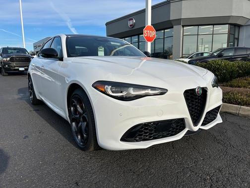 2025 Alfa Romeo Giulia Special Edition