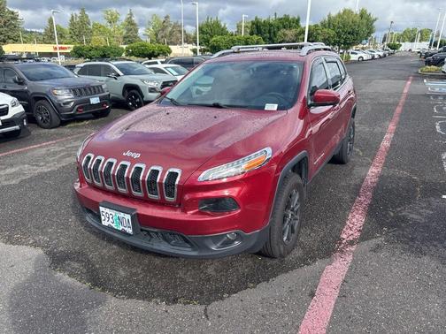Deep Cherry Red Crystal Pearlcoat 2017 Jeep Cherokee Latitude